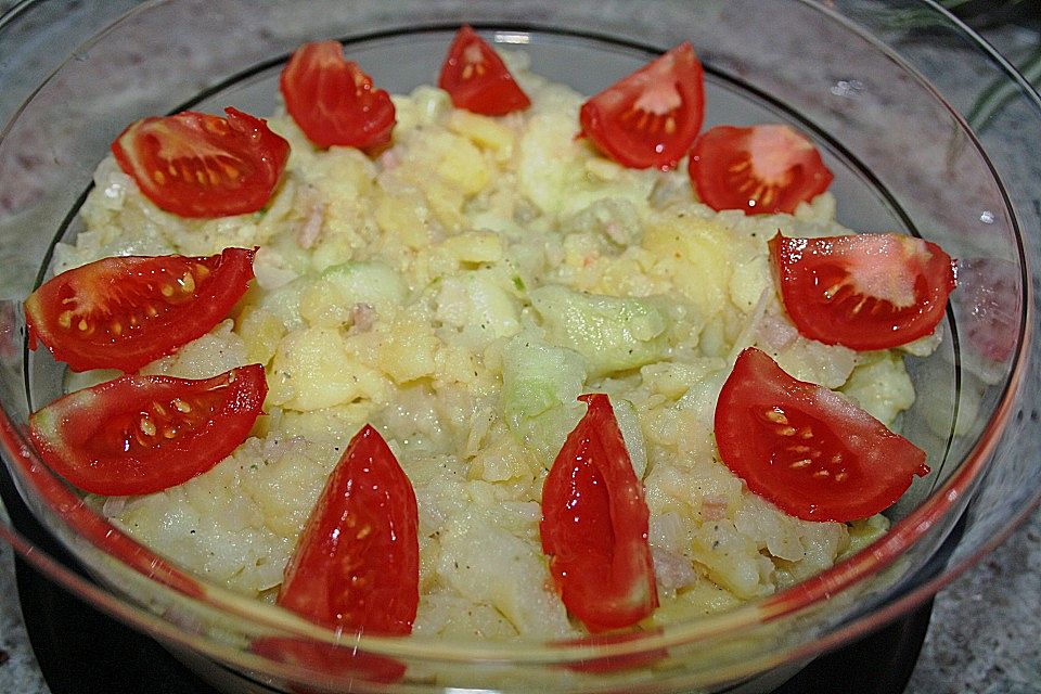 Kartoffelsalat mit Salatgurke