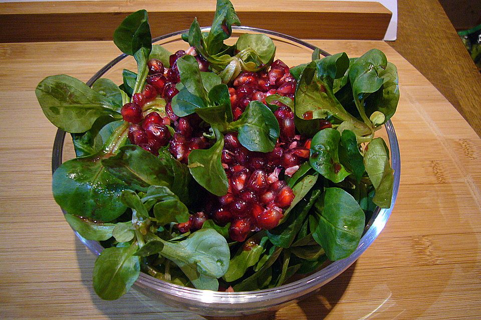 Feldsalat mit Granatapfel