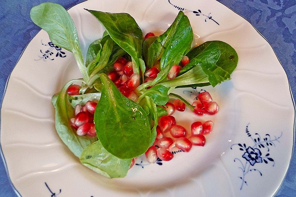 Feldsalat mit Granatapfel