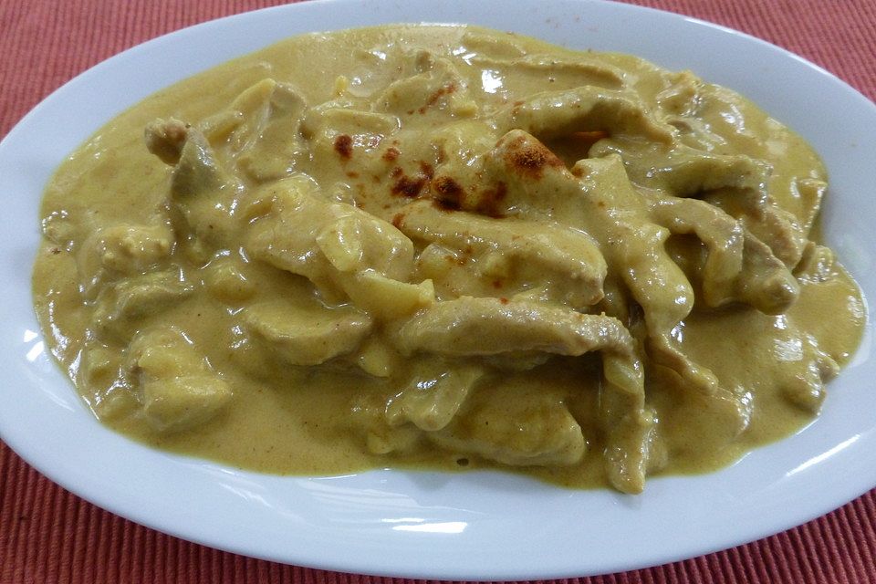 Geschnetzeltes in Erdnuss - Sauce