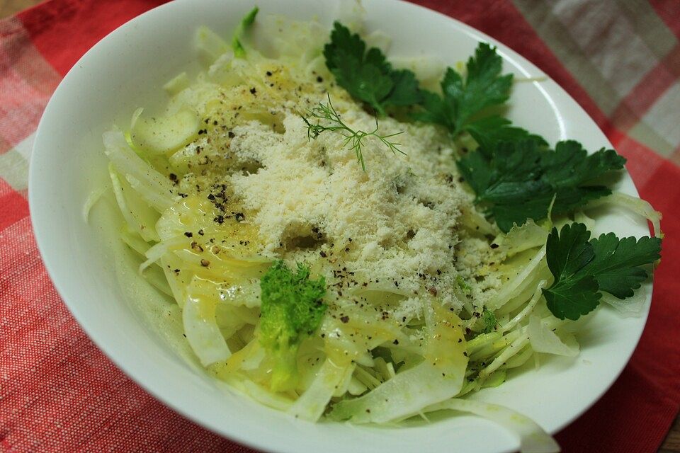 Fenchelsalat mit Parmesan