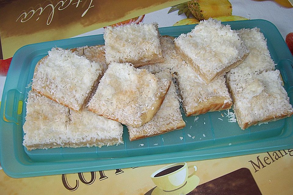 Buttermilch-Kokos-Kuchen