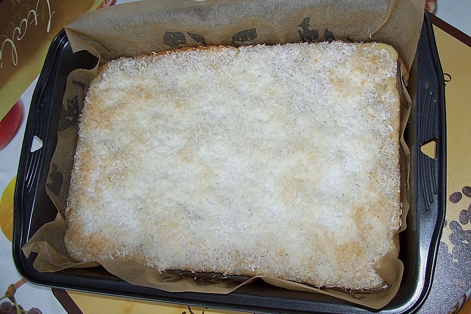 Buttermilch-Kokos-Kuchen