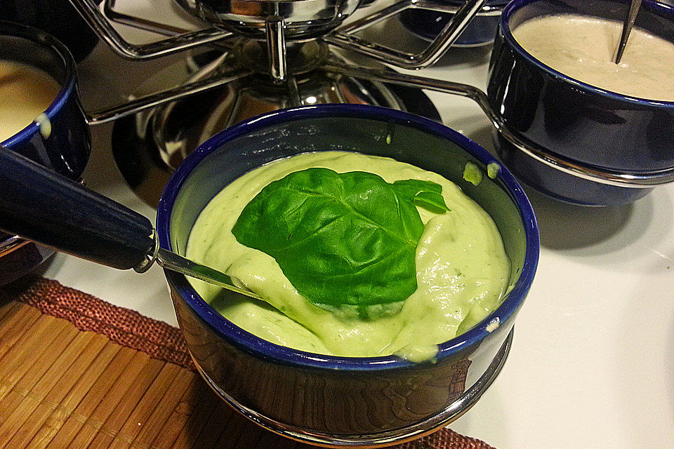 Avocado Basilikum Dip