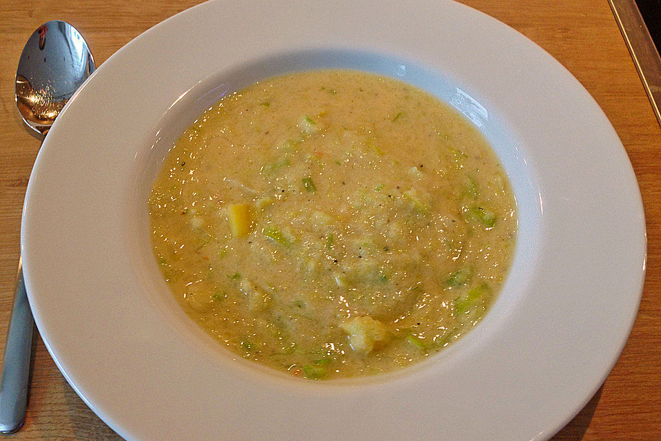 Lauchcremesuppe mit Kartoffeln