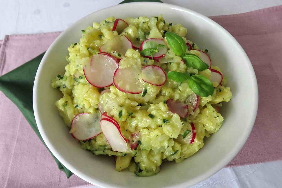 Grüner Kartoffelsalat mit Schnittlauch