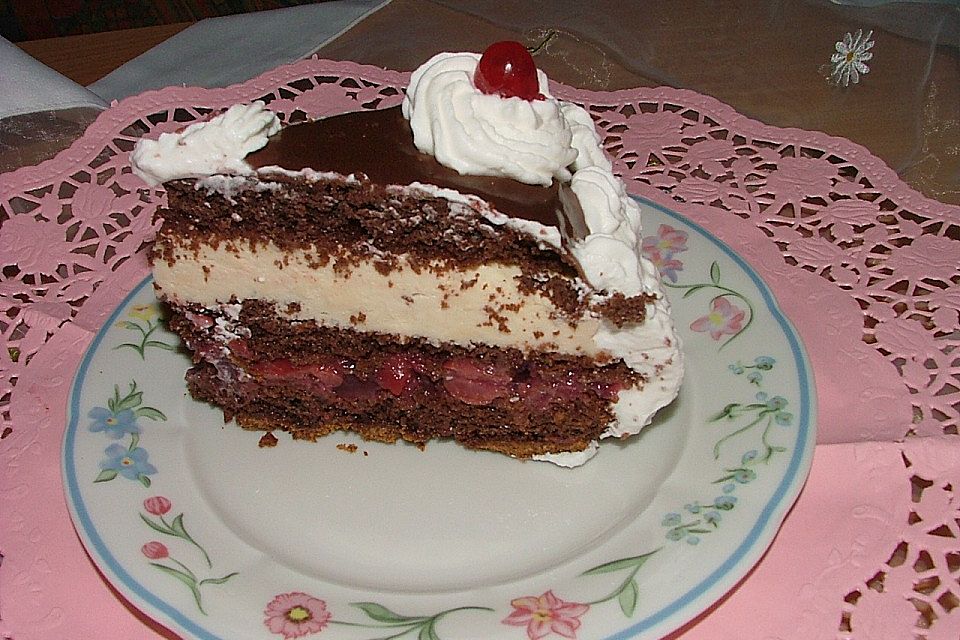 Cremige Schoko - Kirsch Torte