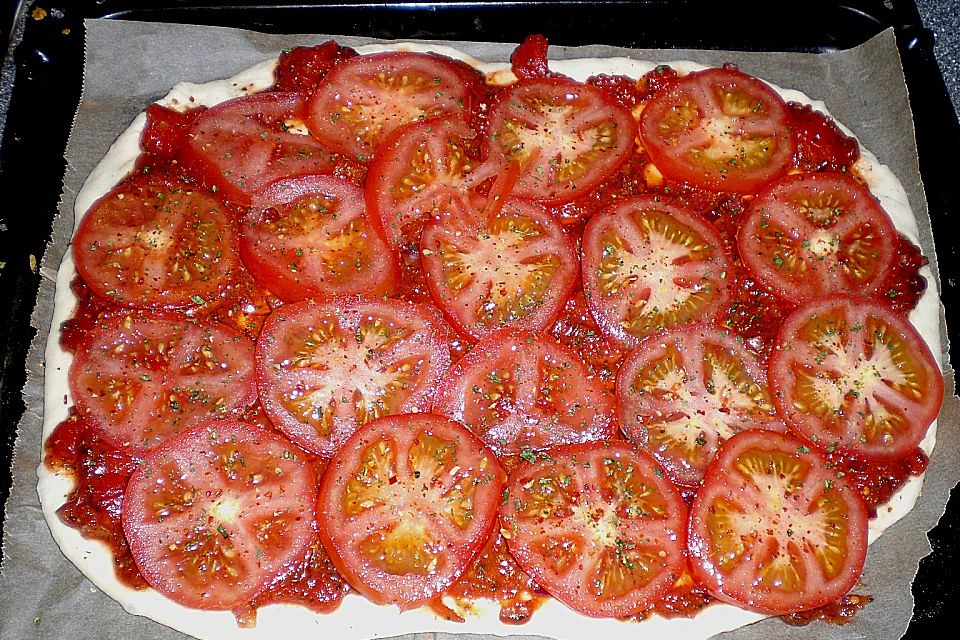 Tomaten - Mozzarella - Pizza