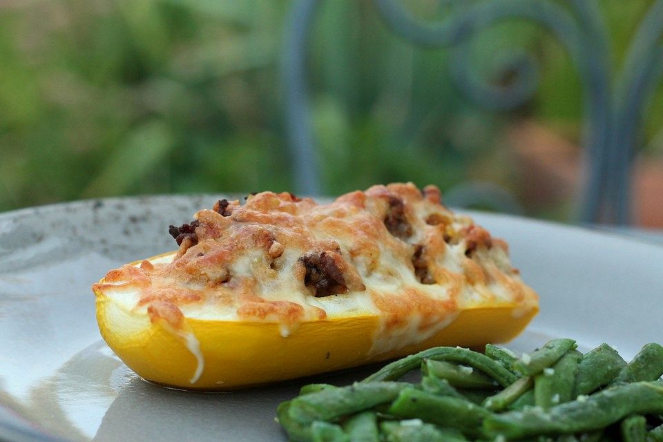 Zucchini mit Hackfleisch-Reisfüllung