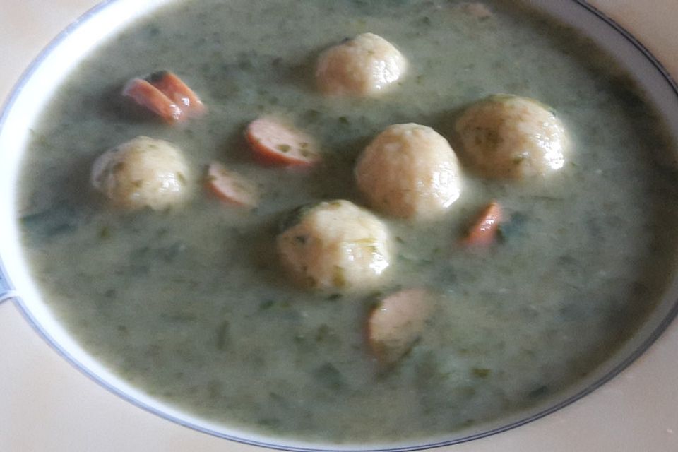 Bärlauchsuppe mit Frischkäseknöderl