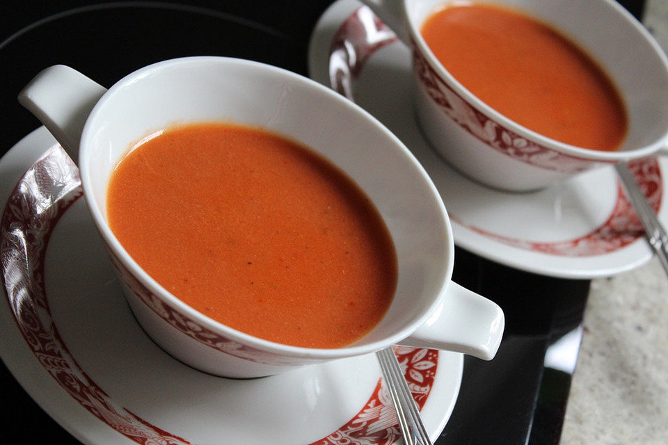 Tomaten - Paprika - Cremesuppe