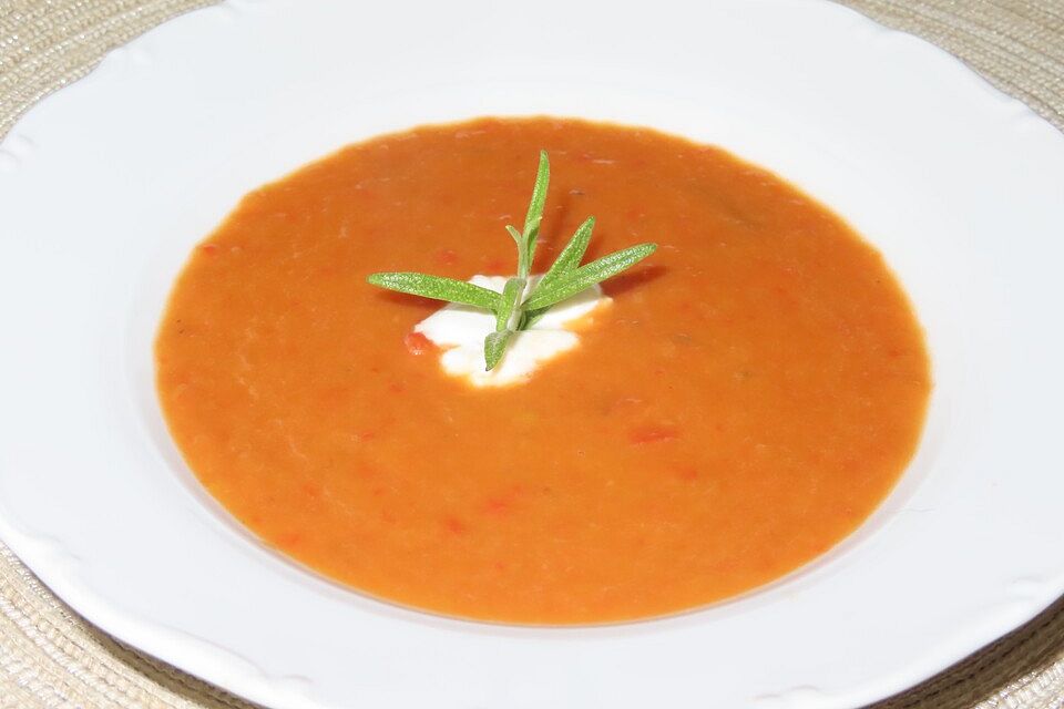 Tomaten - Paprika - Cremesuppe