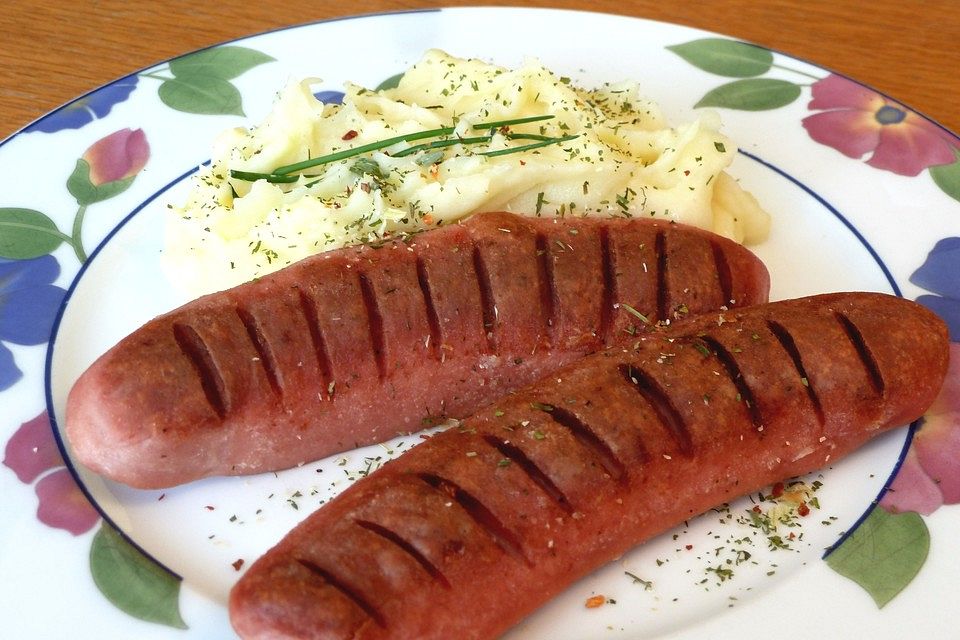 Augsburger mit Kartoffelpüree