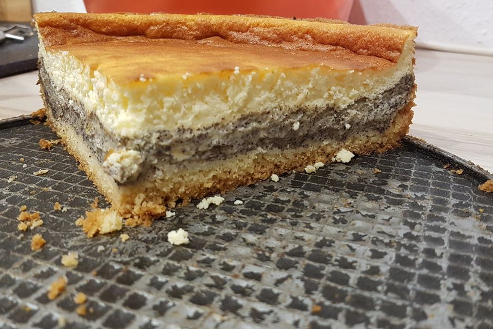 Mohnkuchen mit Schmanddecke