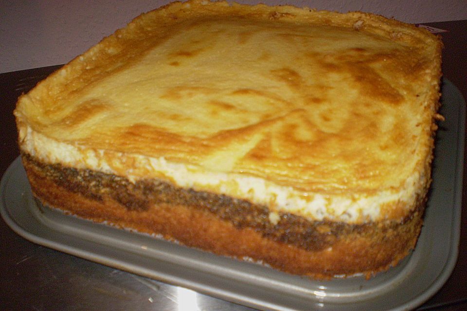 Mohnkuchen mit Schmanddecke