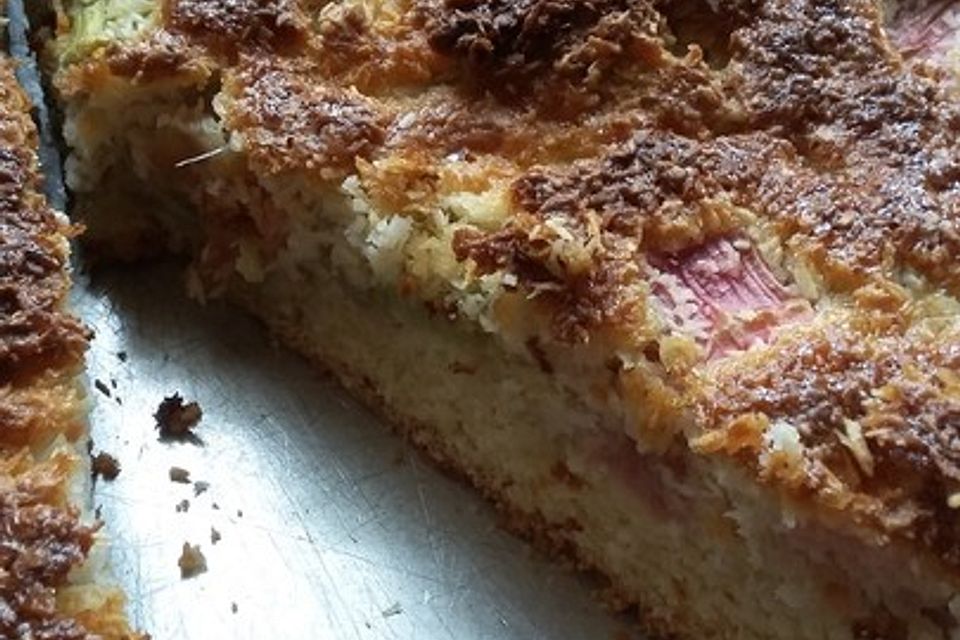 Rhabarberkuchen mit Kokosflocken