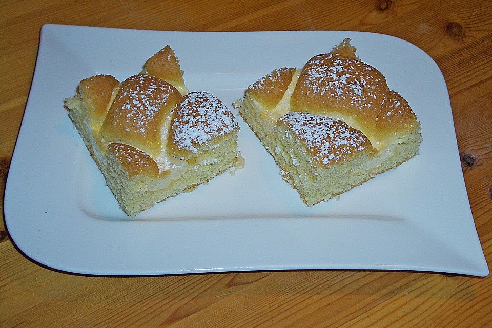 Ölkuchen mit Topfengitter