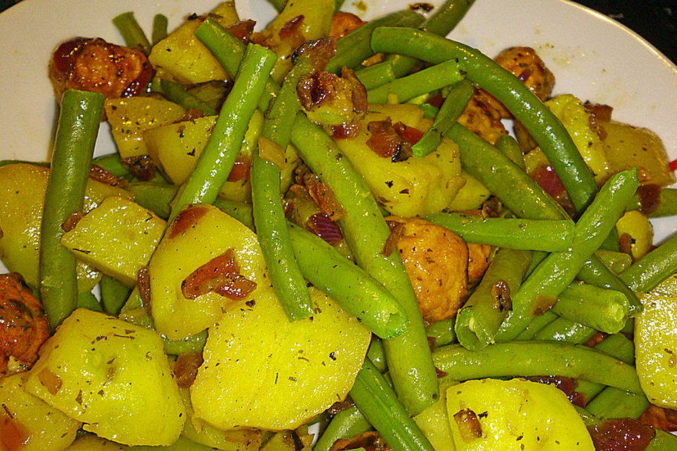 Kartoffelsalat mit grünen Bohnen