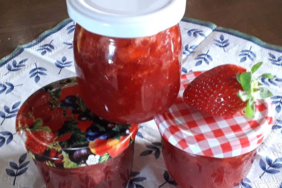 Erdbeermarmelade mit Vanille