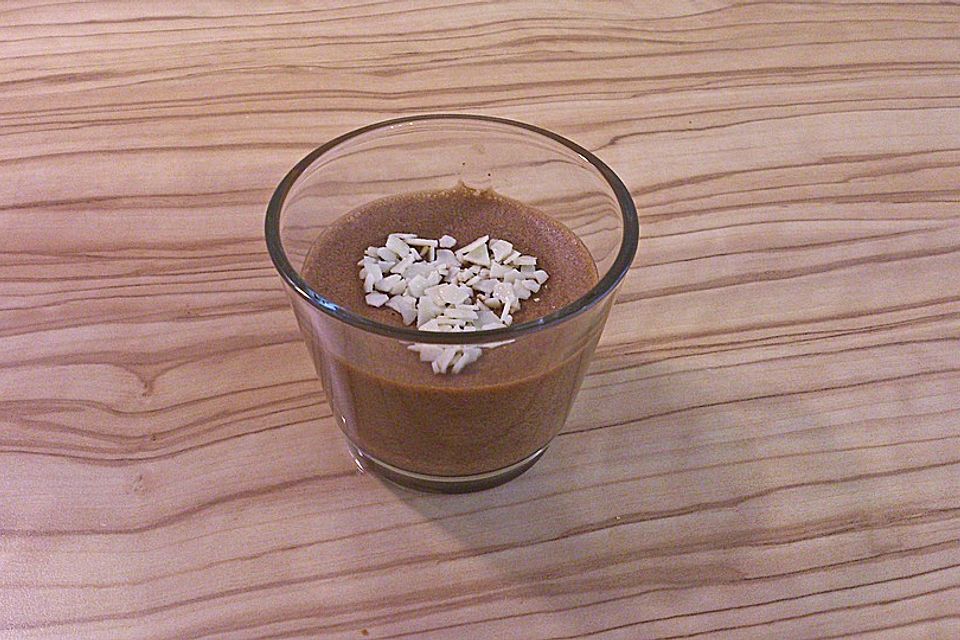 Espresso - Mousse mit Fruchtsauce