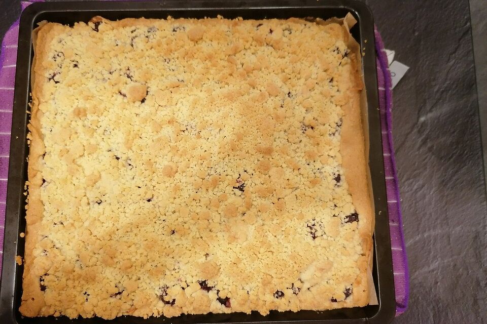 Kirschstreuselkuchen