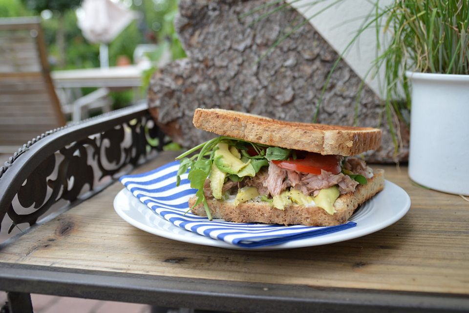 Thunfisch-Avocado-Sandwich