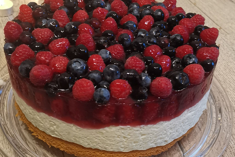 Milchreistorte mit Himbeeren