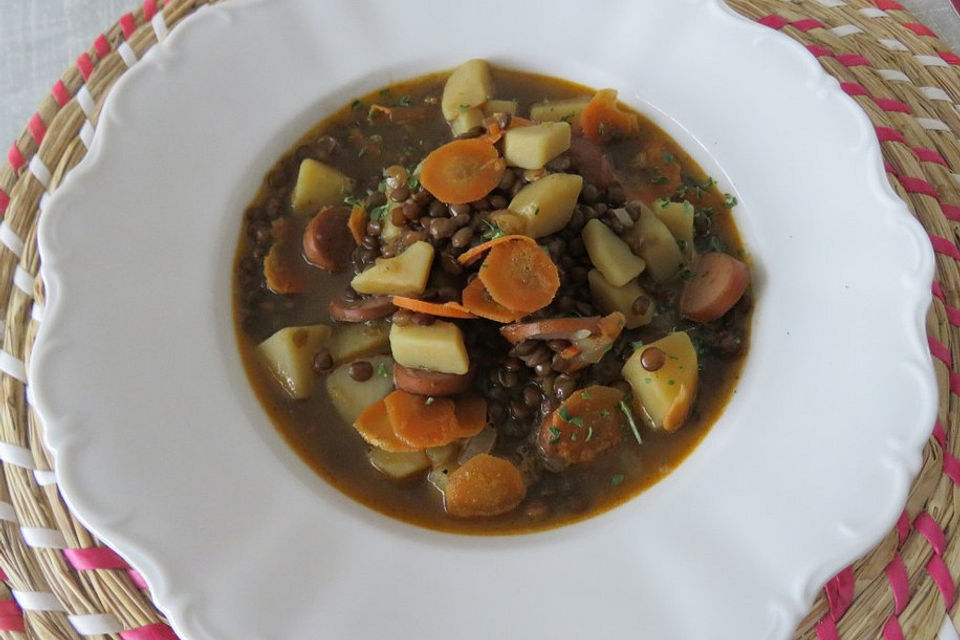 Linsensuppe mit Knoblauch