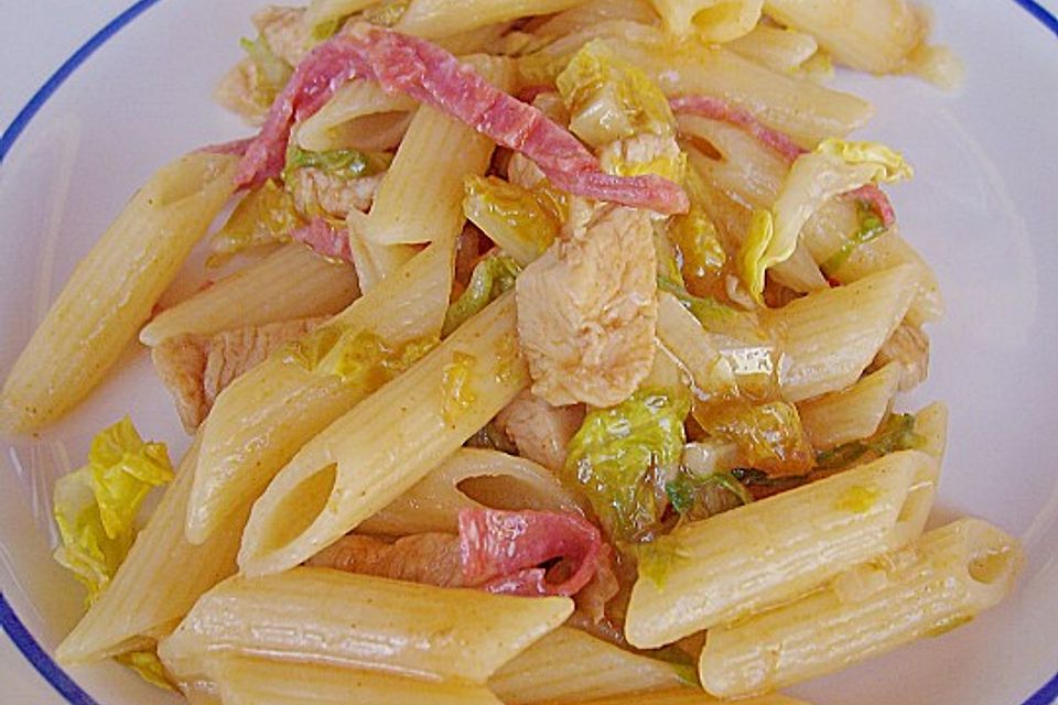 Penne mit Paprikahähnchen