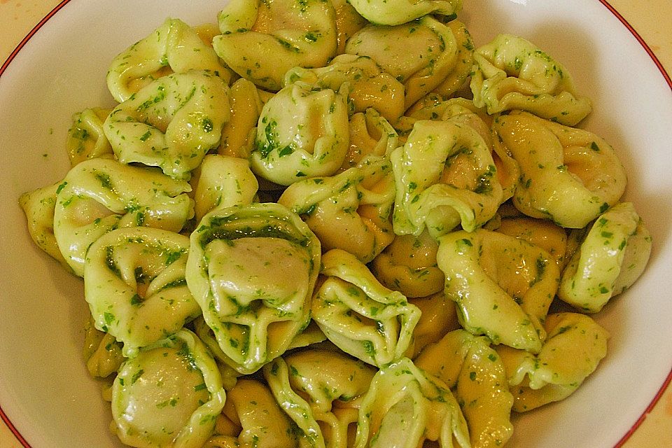 Tortellini mit Bärlauchbutter