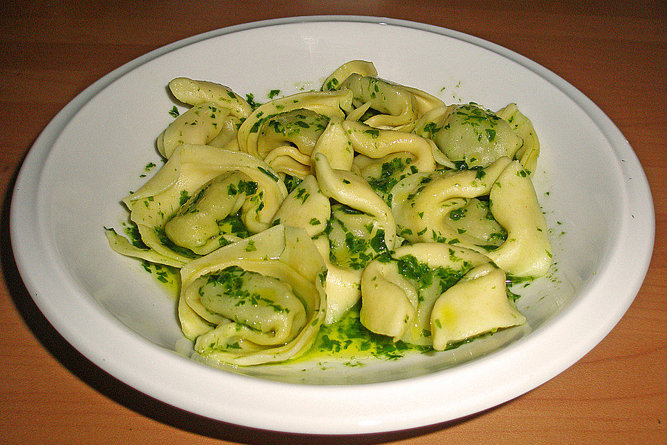 Tortellini mit Bärlauchbutter