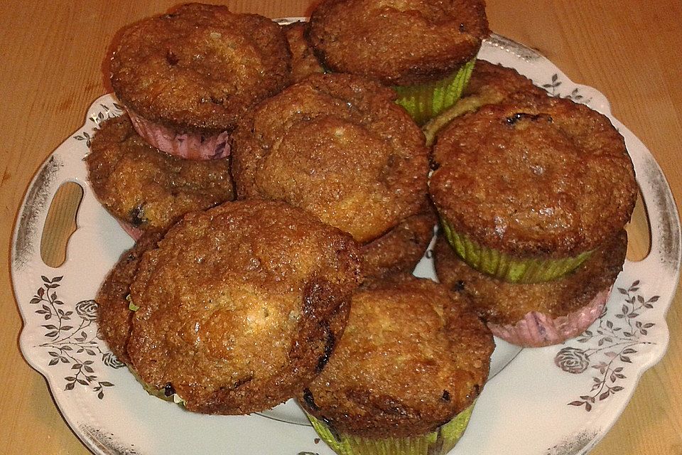 Amerikanische Blaubeermuffins mit Zimtkruste