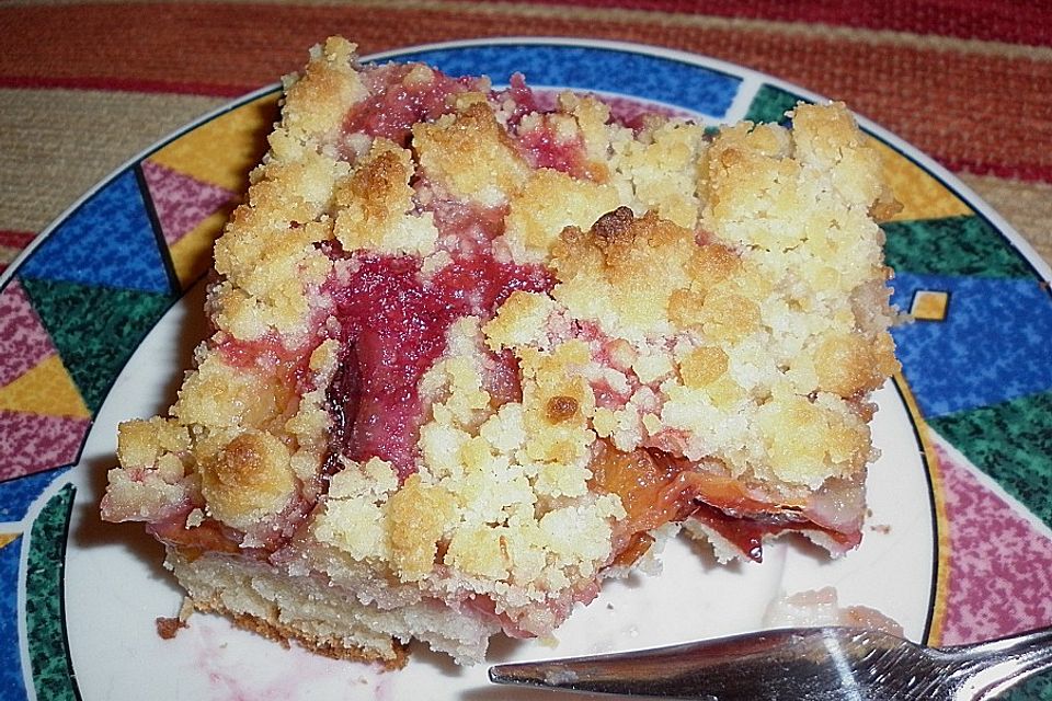 Pflaumenkuchen mit Streuseln