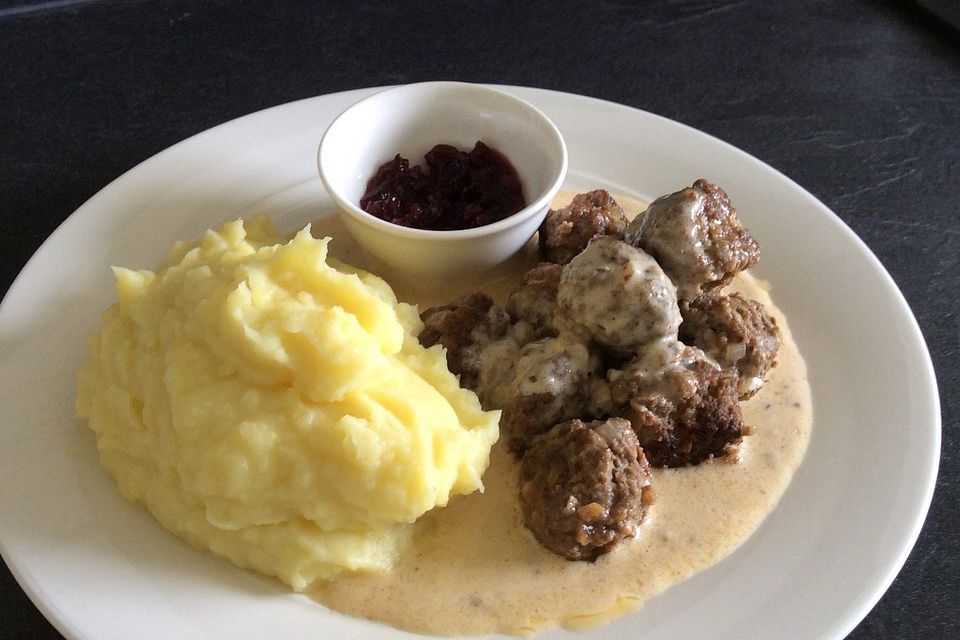 Köttbullar