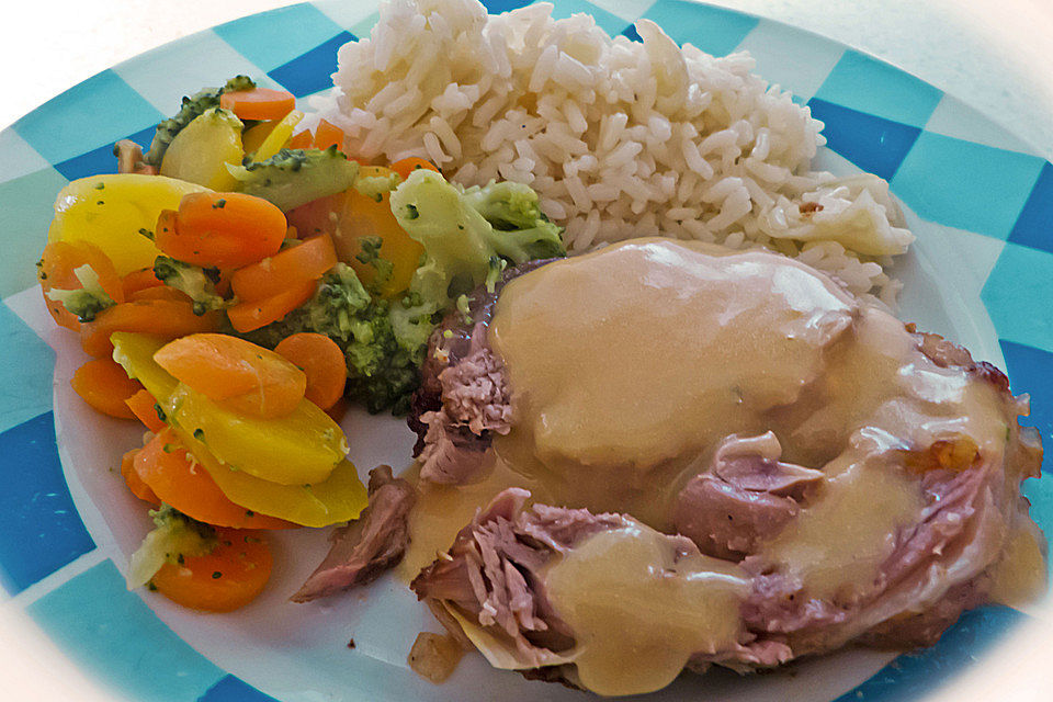 Kalbsnierenrollbraten in Sahnesauce