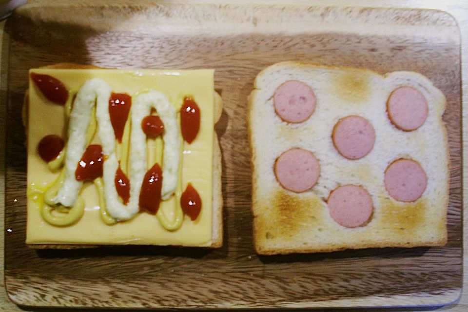 Hot Dog Toast