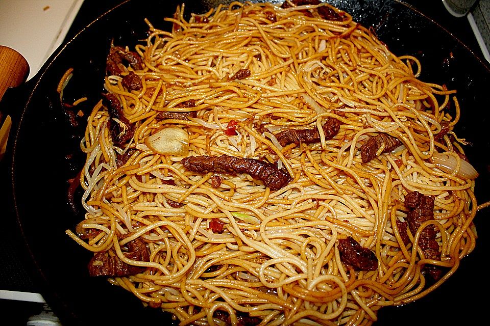 Scharfes Rindergeschnetzeltes mit Spaghetti