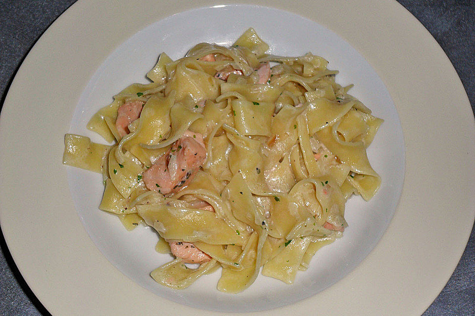 Lachs - Sahne - Nudeln