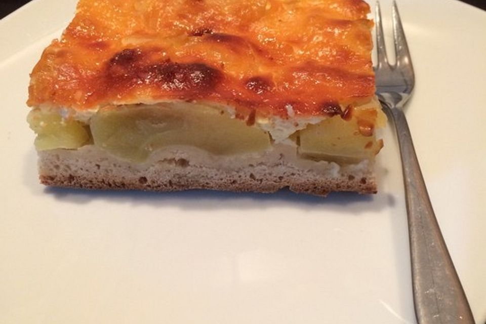 Apfel - Sauerrahm - Kuchen