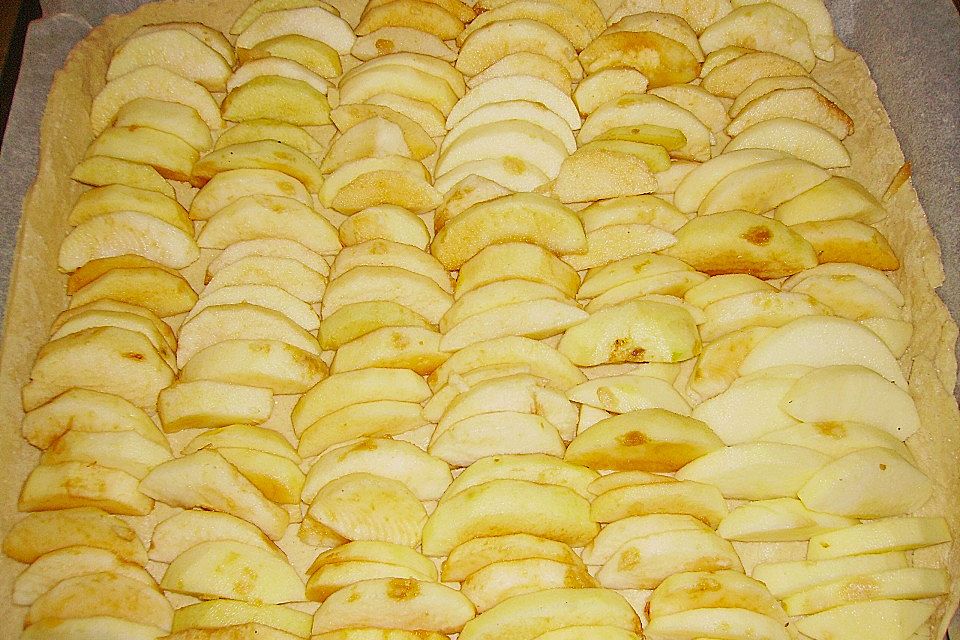 Apfel - Sauerrahm - Kuchen