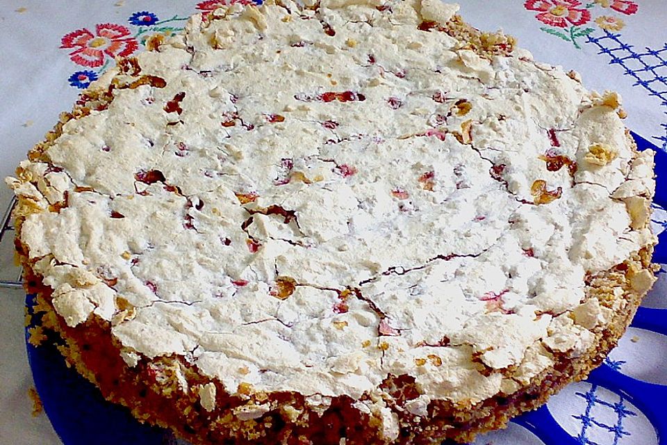 Johannisbeer - Nuss - Baiser - Kuchen