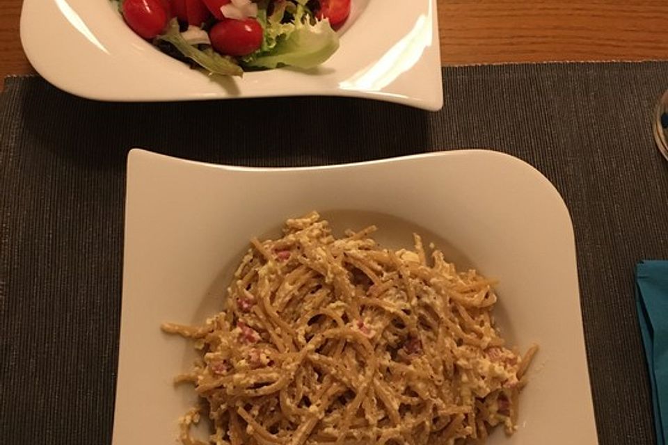 Spaghetti mit Ziegenkäse - Carbonara