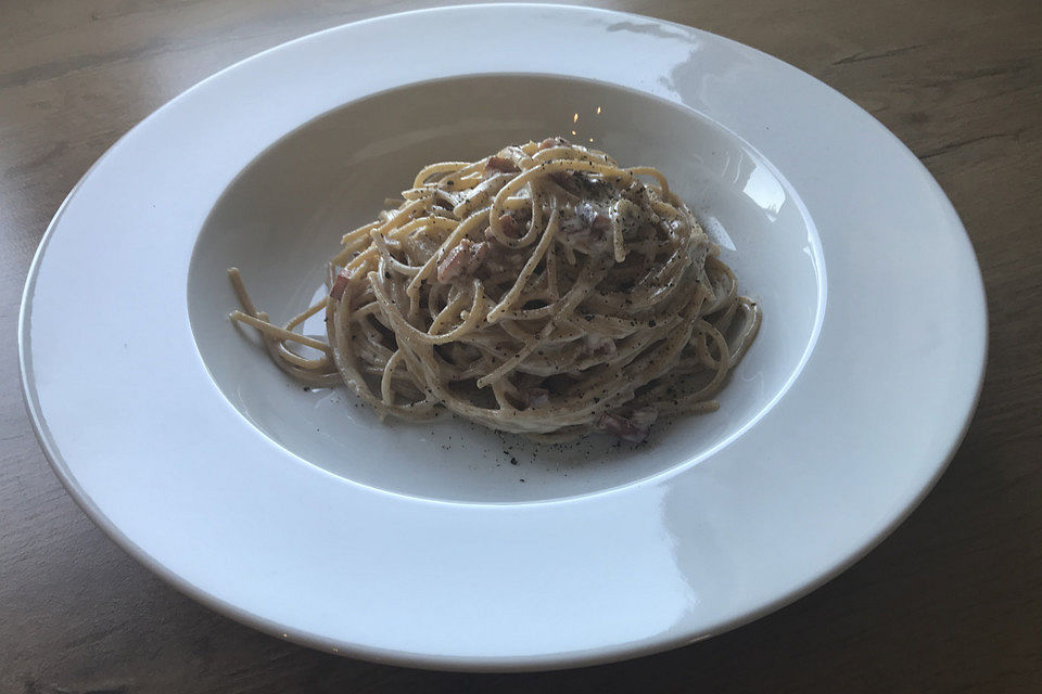 Spaghetti mit Ziegenkäse - Carbonara