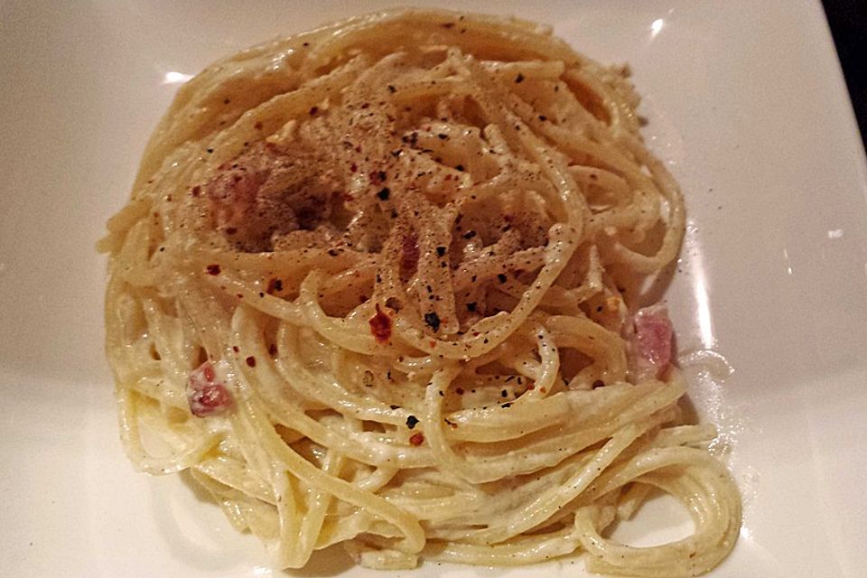 Spaghetti mit Ziegenkäse - Carbonara