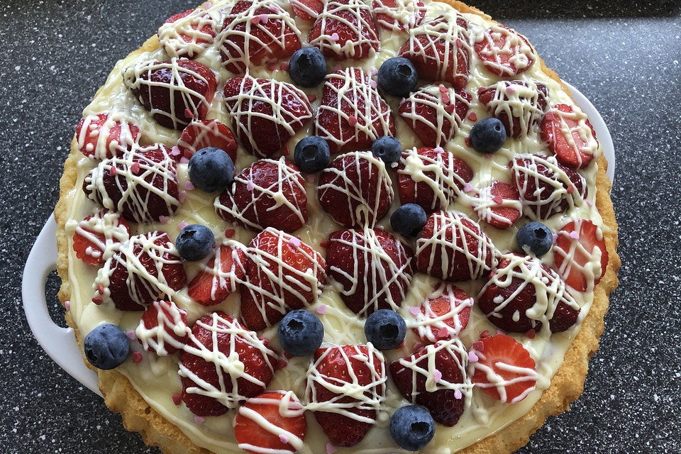 Erdbeerkuchen mit Vanillepudding