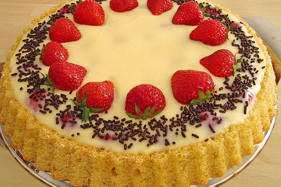 Erdbeerkuchen mit Vanillepudding