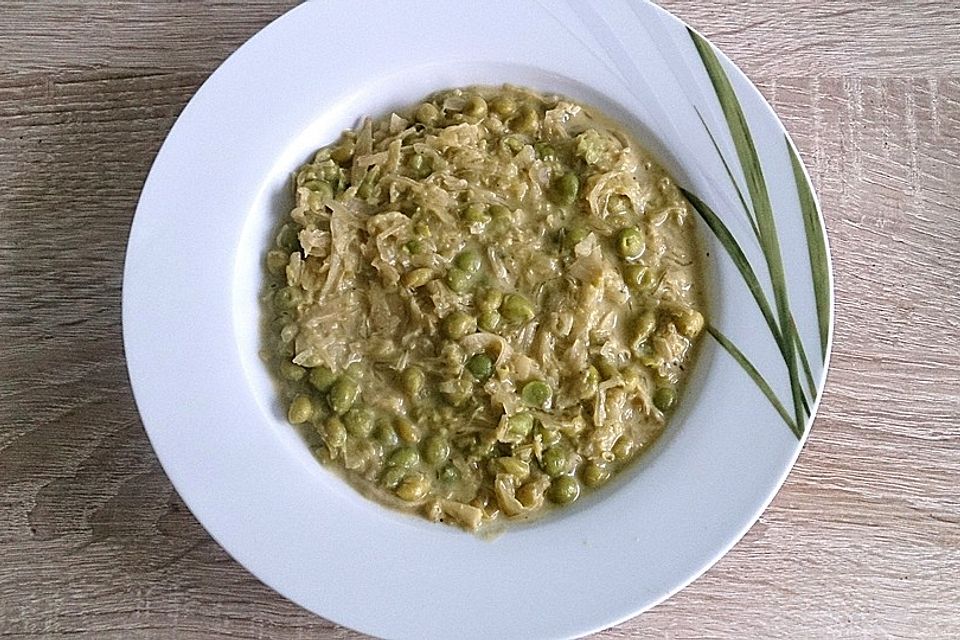 Erbsensuppe mit Sauerkraut