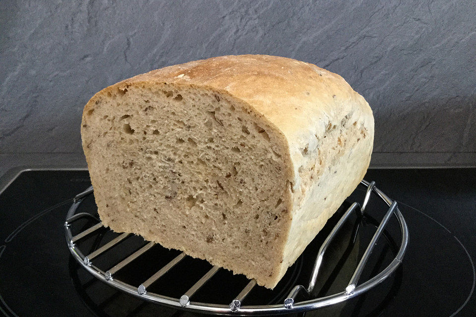 Bauernbrot aus Dinkelmehl