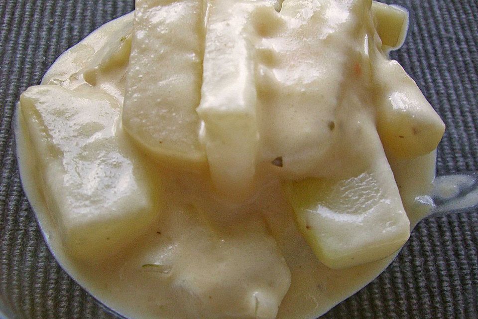 Kohlrabi, in Sahne gedünstet