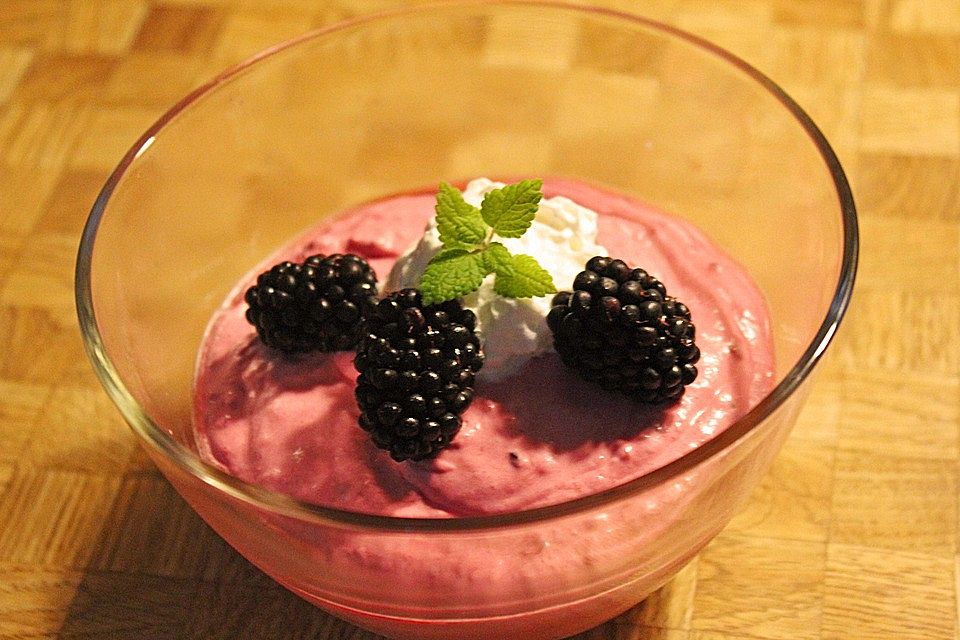 Joghurt - Brombeer - Dessert